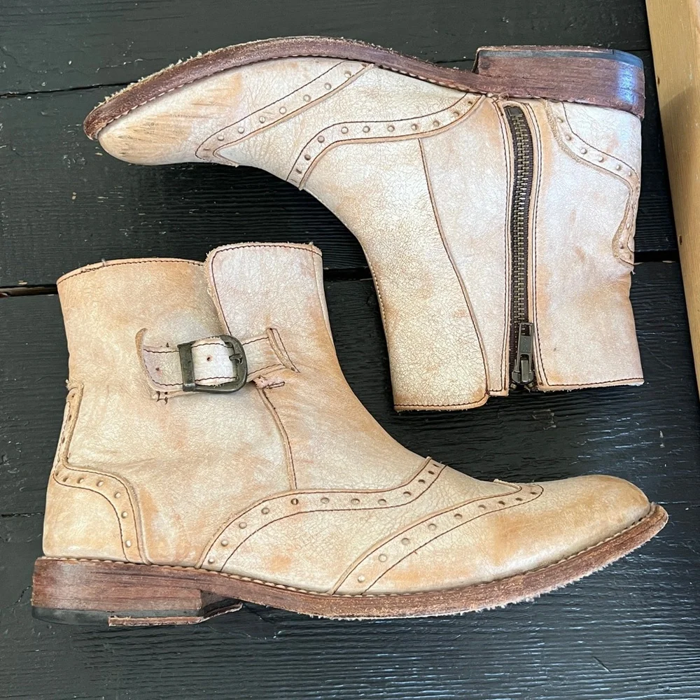 BED|STU Beige Leather Ankle Booties with Buckle Detail